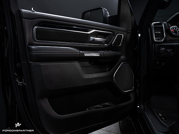 Dodge RAM 1500 16 of 30
