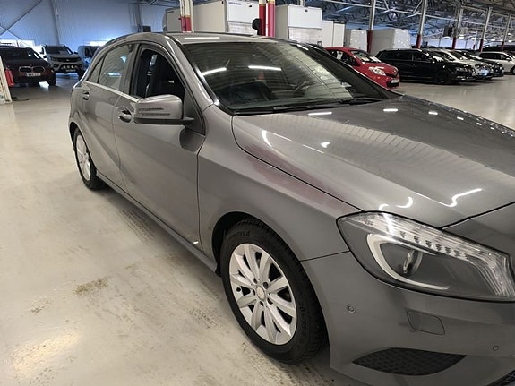 Mercedes-Benz A180 3 of 10