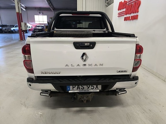 Renault Alaskan 5 of 10