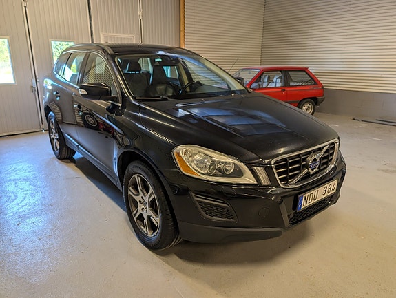 Volvo XC60 3 of 10