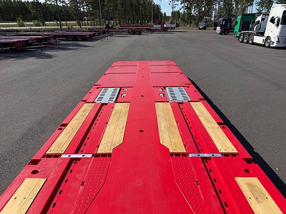 Hakarps - ROJO 42 tons plan maskinvagn med uppvikbar ramp 11 of 12
