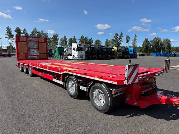 Hakarps - ROJO 42 tons plan maskinvagn med uppvikbar ramp 3 of 12