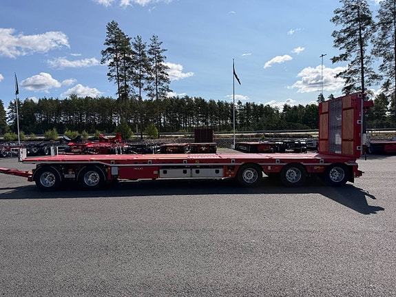 Hakarps - ROJO 42 tons plan maskinvagn med uppvikbar ramp 4 of 12