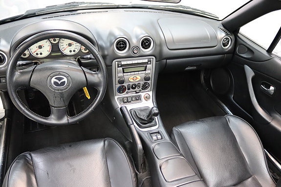 Mazda MX-5 13 of 29