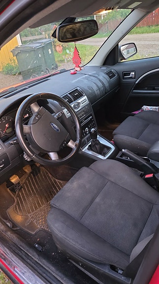 Ford Mondeo 5 of 6