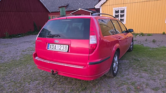 Ford Mondeo 3 of 6