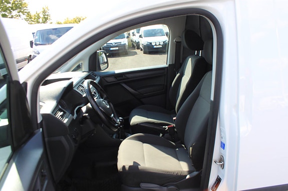 Volkswagen Caddy Maxi 5 of 9
