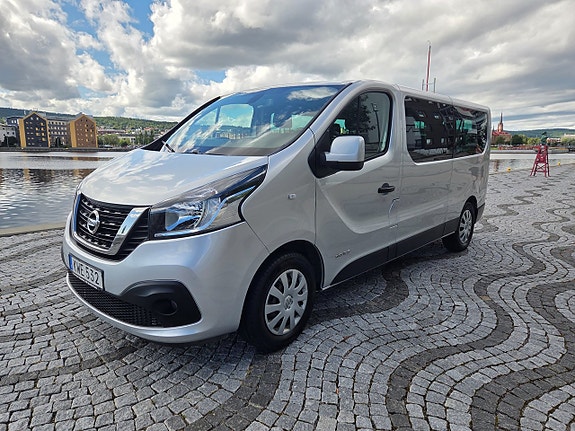 Nissan NV300 3 of 13