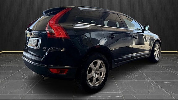 Volvo XC60 4 of 11
