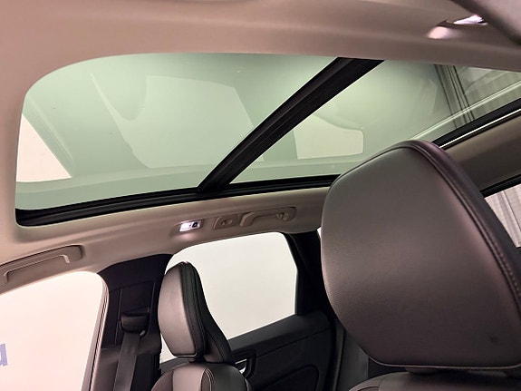 Volvo XC60 17 of 24