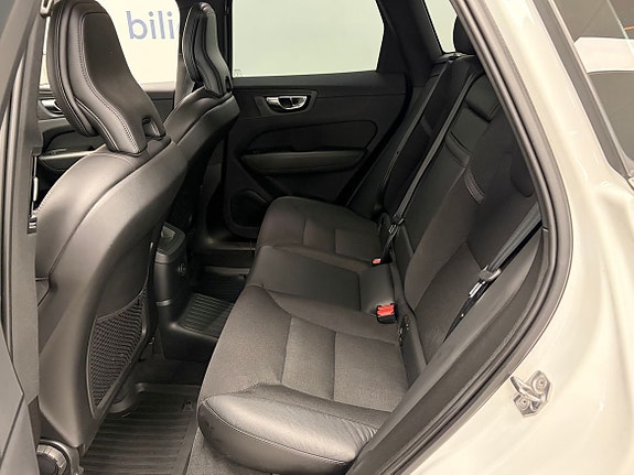 Volvo XC60 15 of 24