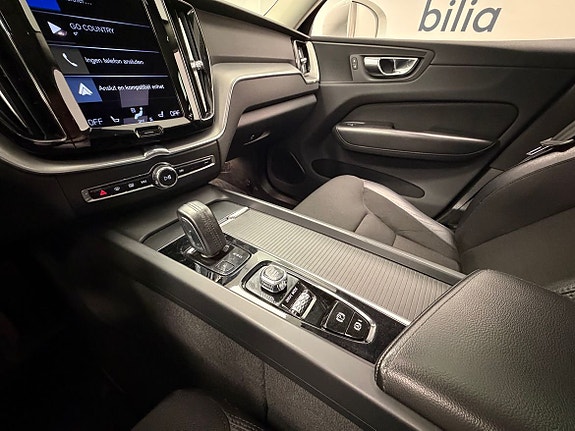 Volvo XC60 14 of 24