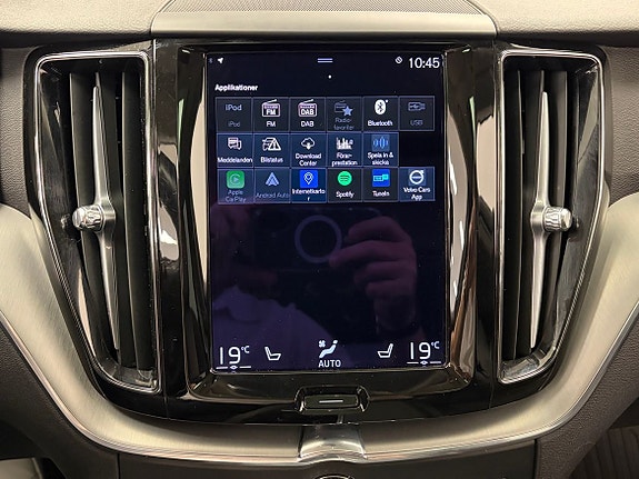 Volvo XC60 12 of 24