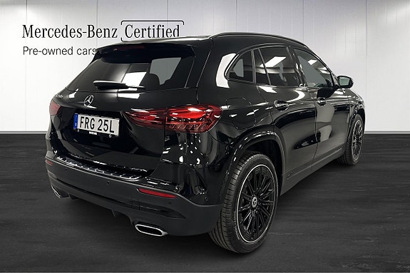 Mercedes-Benz GLA250 e 3 of 23