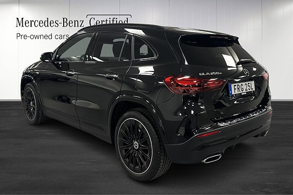 Mercedes-Benz GLA250 e 4 of 23