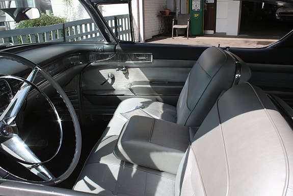 Cadillac Series 62 15 of 26