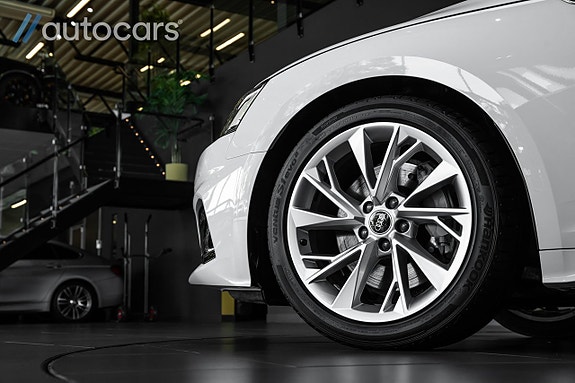 Audi A5 8 of 30