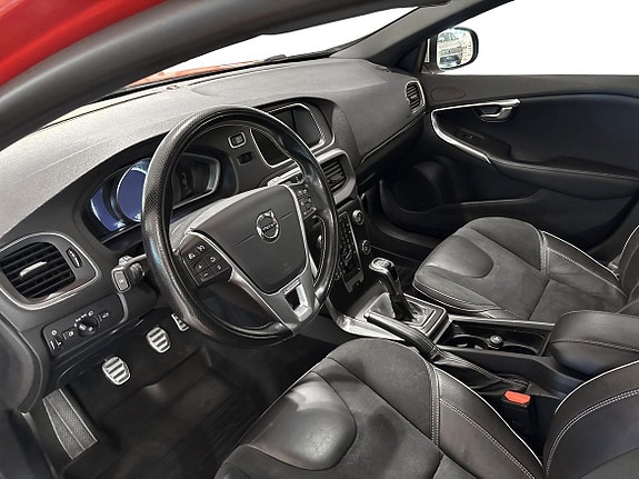 Volvo V40 6 of 14
