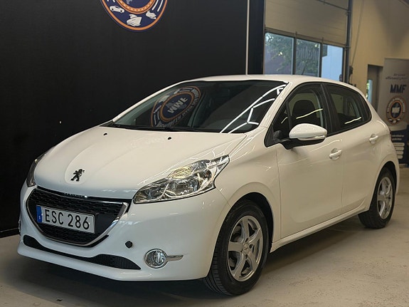 Peugeot 208 4 of 23