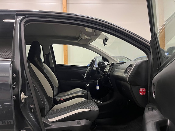 Peugeot 108 9 of 17