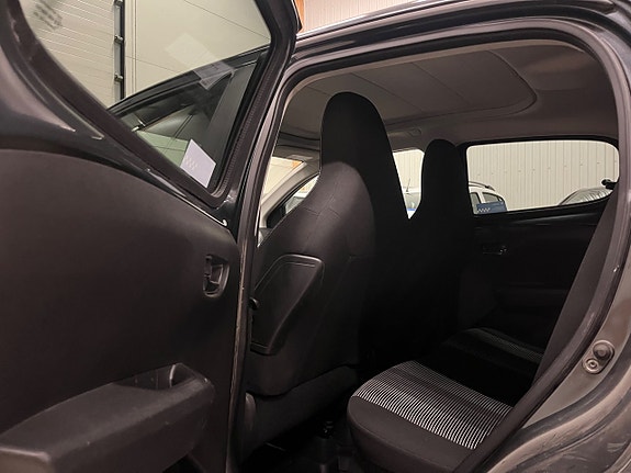 Peugeot 108 13 of 17