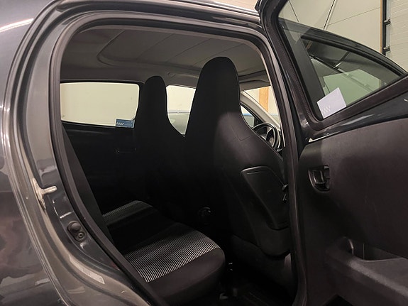 Peugeot 108 11 of 17