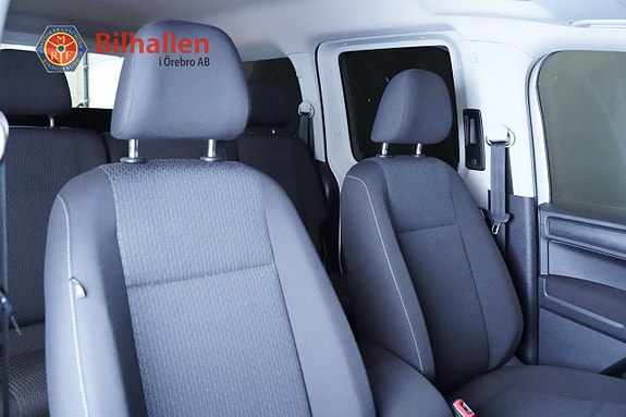 Volkswagen Caddy Maxi 17 of 19