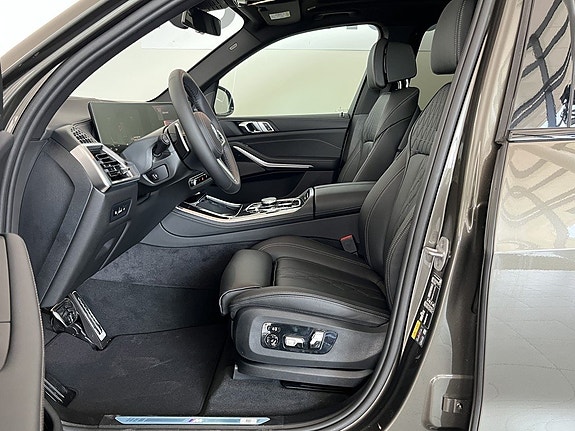 BMW X5 6 of 17