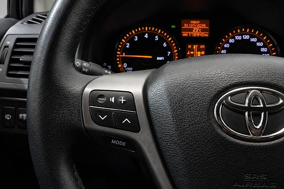 Toyota Avensis 20 of 25