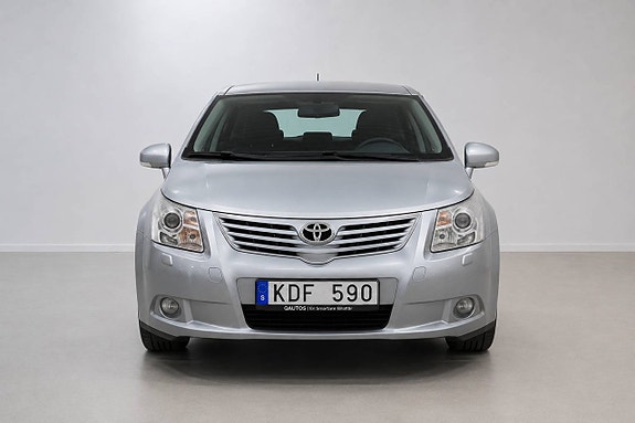 Toyota Avensis 6 of 25