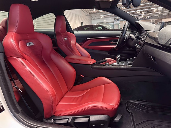 BMW M4 18 of 21