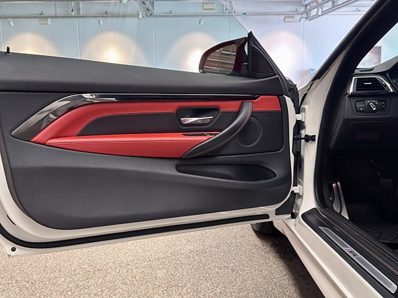 BMW M4 11 of 21