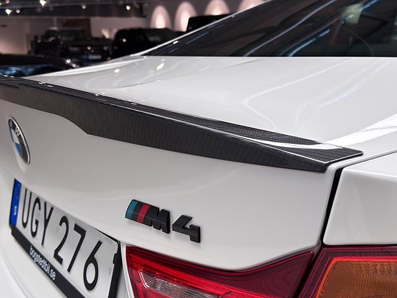 BMW M4 10 of 21