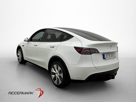 Tesla Model Y 6 of 30