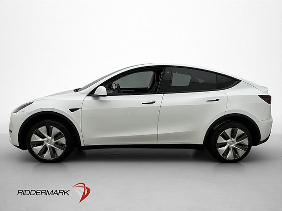 Tesla Model Y 5 of 30