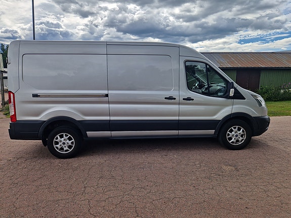 Ford Transit 2 of 7