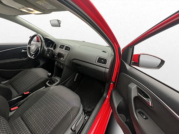 Volkswagen Polo 19 of 25