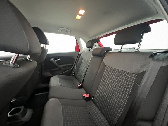 Volkswagen Polo 20 of 25