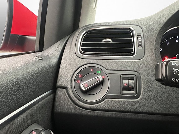 Volkswagen Polo 14 of 25