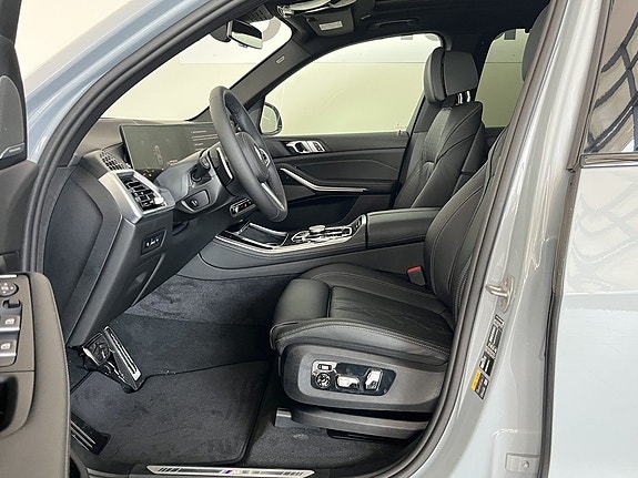 BMW X5 6 of 17