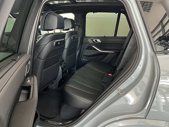 BMW X5 13 of 17