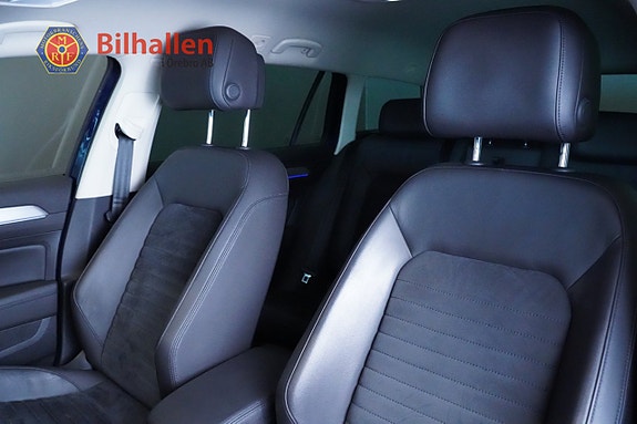 Volkswagen Passat 14 of 30