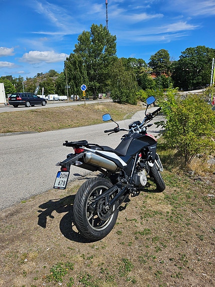 Husqvarna TR 650 STRADA 4 of 5