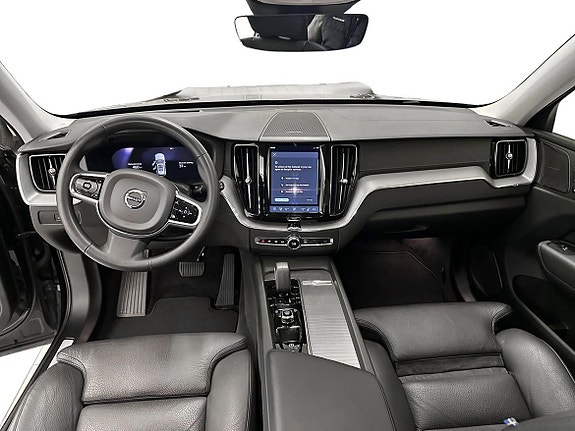 Volvo XC60 8 of 16