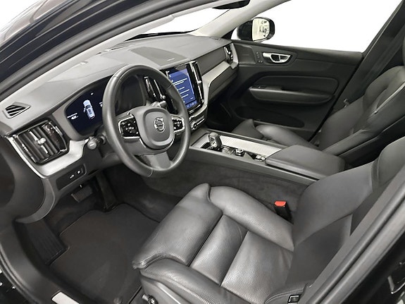 Volvo XC60 6 of 16