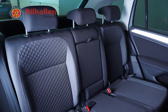Volkswagen Tiguan 16 of 23