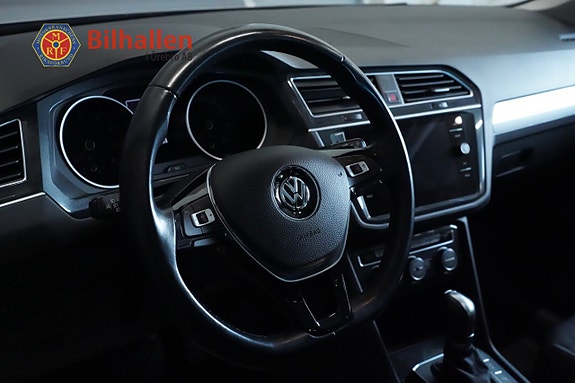 Volkswagen Tiguan 6 of 23