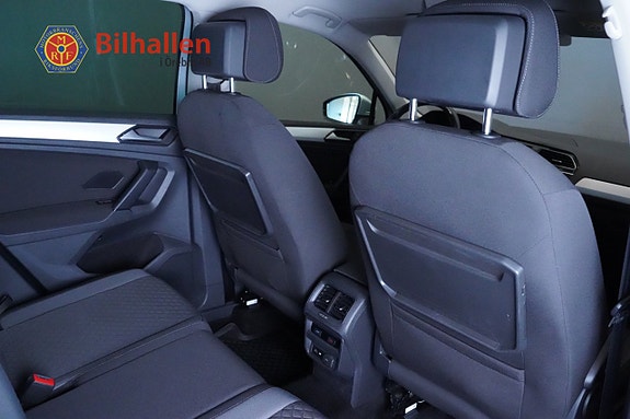 Volkswagen Tiguan 17 of 23