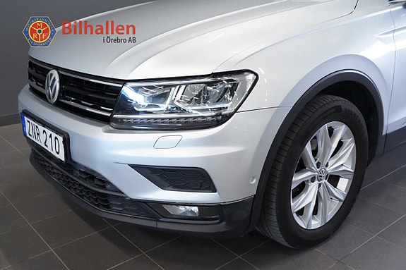 Volkswagen Tiguan 3 of 23