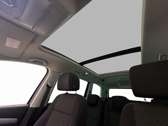 Volkswagen Sharan 14 of 30